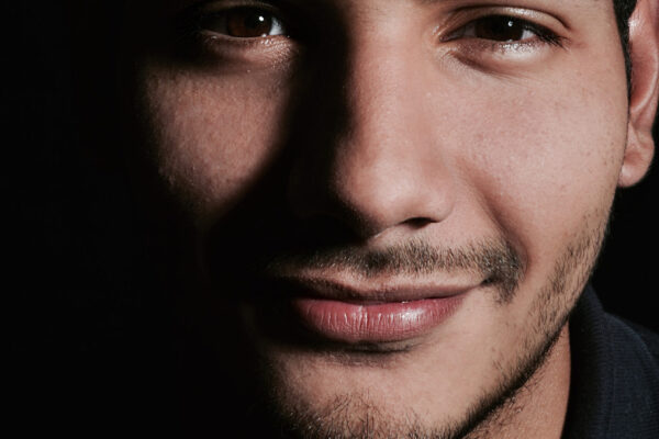 RETRATO BRUNO
